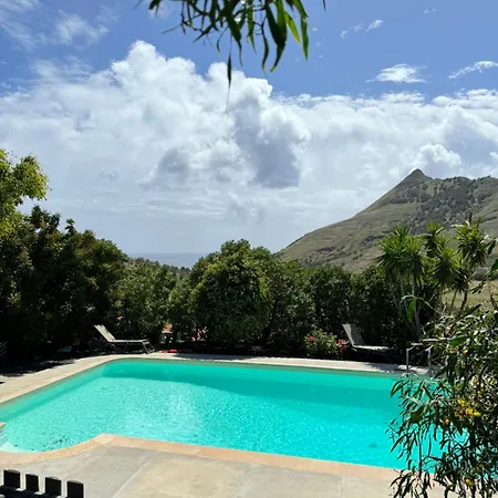 Casas Da Serra 포르투산투